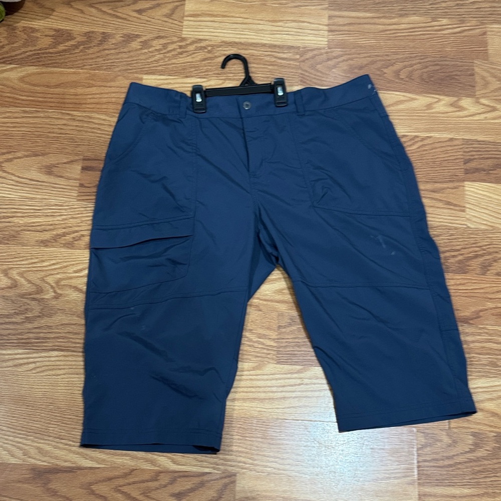 Columbia Navy Cargo Shorts